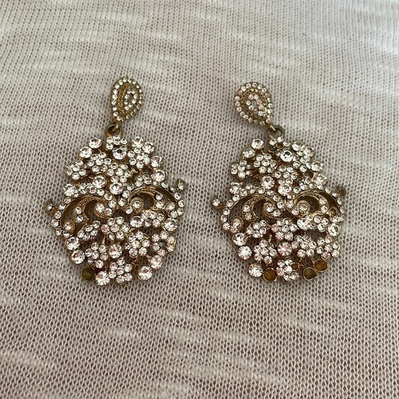 None Jewelry - Dressy Earrings. Gold & Rhinestones